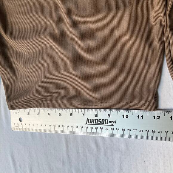 Shein Women’s V-neck Crop Cardigan Jacket size M (6 US), Solid Brown, Zip Front - Picture 5 of 9